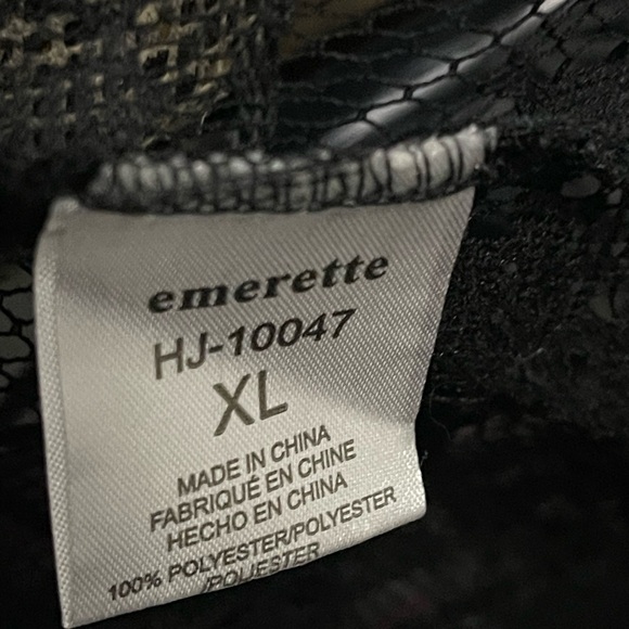 Emerette l Black Lace Kimono with Fringe l Size XL - Picture 6 of 6